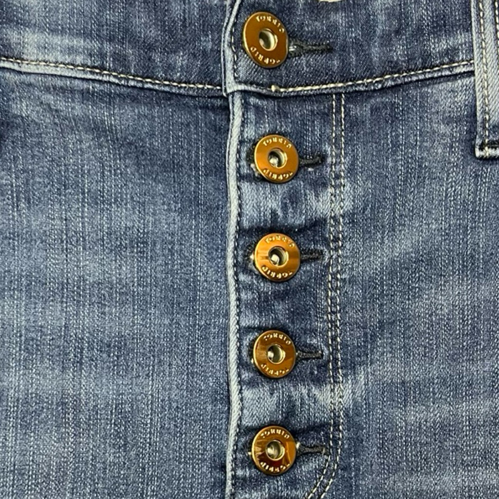 Torrid Jeans - Picture 5 of 10